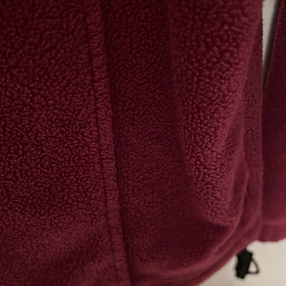 Columbia Fleece Jacket. Burgundy color. Size Large. - Picture 5 of 5